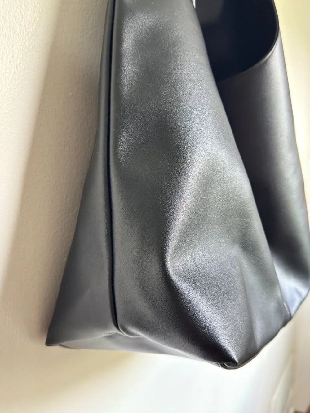 Victoria’s Secret Black Bow Slouchy Hobo Shoulder Bag Faux Leather VS Gold Logo